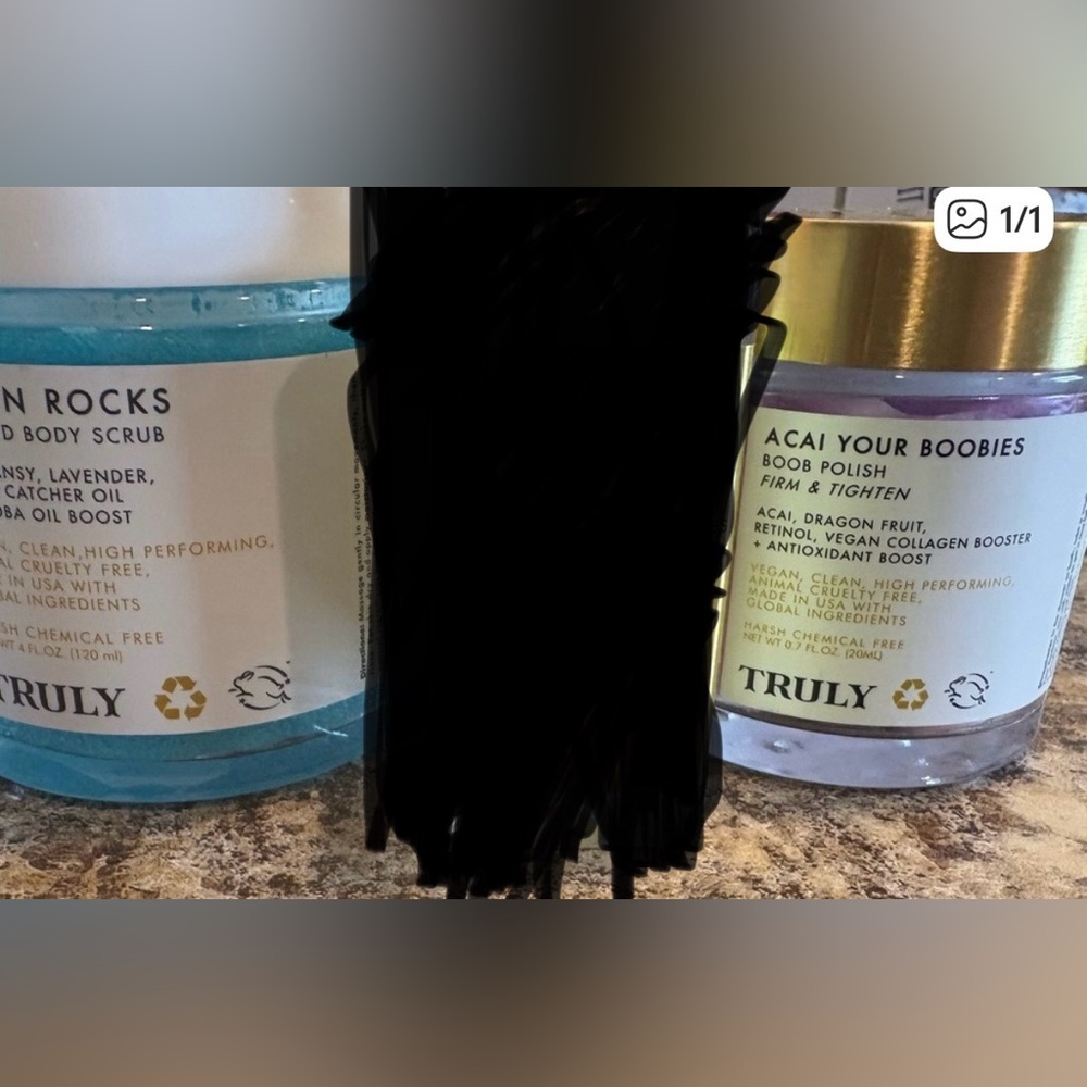 New Truly Bundle - Picture 4 of 4